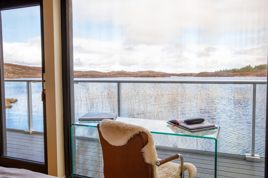 The Boathouse - Loch na Beinne Moire Bedroom View